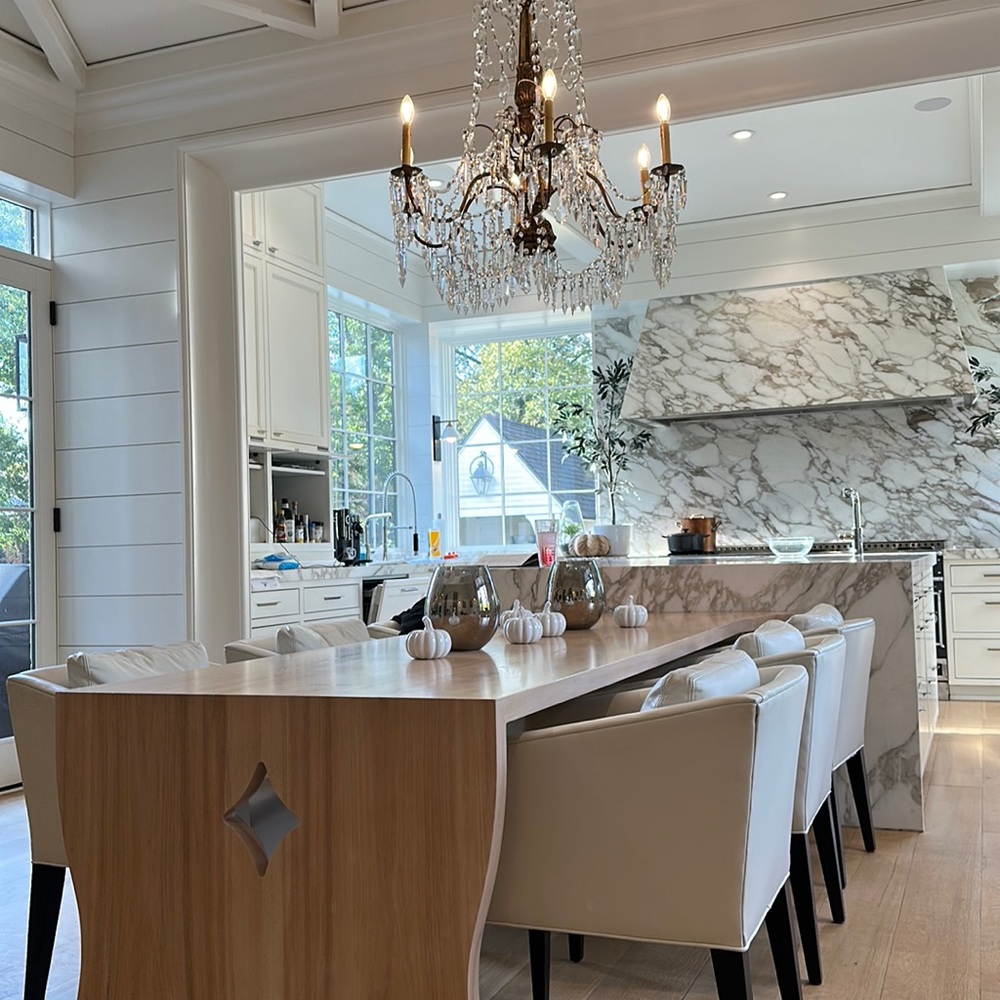 Meet your Posher, Madame Levigne. I love cats and awesome clothes 🤍💕🤍